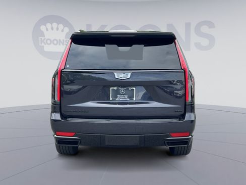 Used 2024 Cadillac Escalade Sport w/ LPO, ONYX Package AWD/4WD image 10