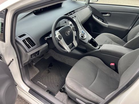 Used 2011 Toyota Prius Two FWD image 11