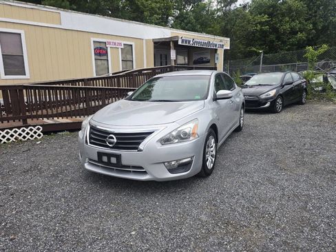 Used 2013 Nissan Altima 2.5 FWD image 4