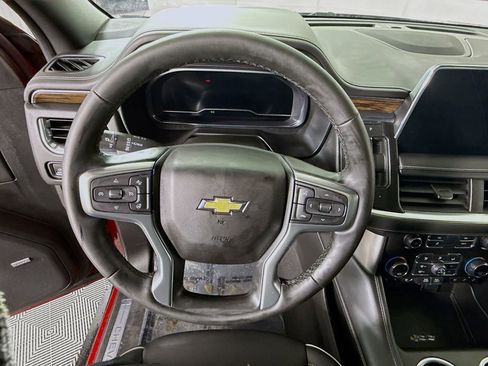Used 2023 Chevrolet Tahoe Premier w/ Premium Package 2 AWD/4WD image 22