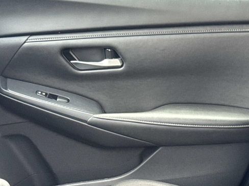 Certified 2024 Nissan Sentra SV FWD image 20