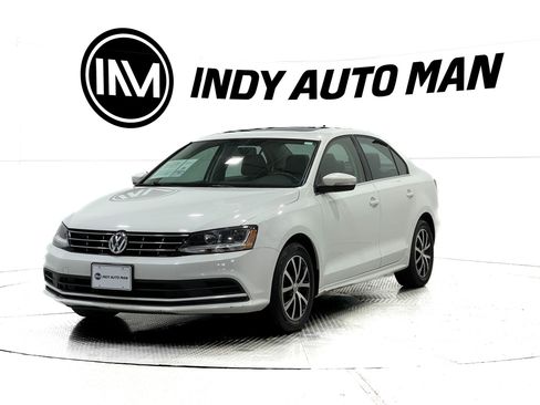 Used 2018 Volkswagen Jetta SE image 8