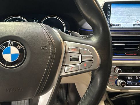 Used 2016 BMW 750i xDrive AWD/4WD image 12