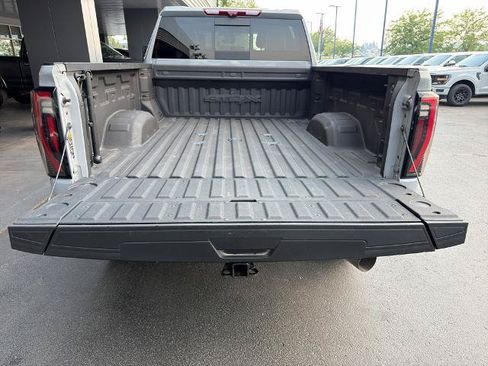 Used 2024 GMC Sierra 2500 AT4X w/ AT4X AEV Edition AWD/4WD image 20