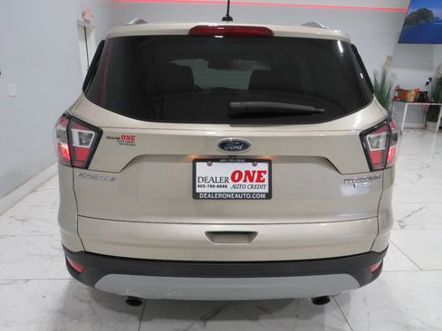 Used 2017 Ford Escape Titanium w/ Equipment Group 301A FWD image 4