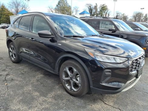 Used 2025 Ford Escape ST-Line image 2