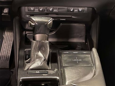 Used 2022 Lexus ES 350 w/ Premium Package image 21