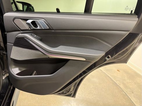 Used 2025 BMW X5 M60i w/ Climate Comfort Package image 26