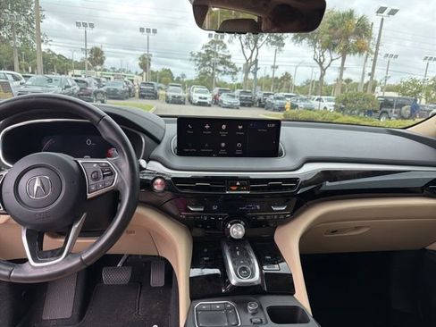 Used 2022 Acura MDX SH-AWD image 9