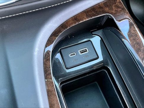 Used 2021 Cadillac Escalade Sport Platinum AWD/4WD image 26