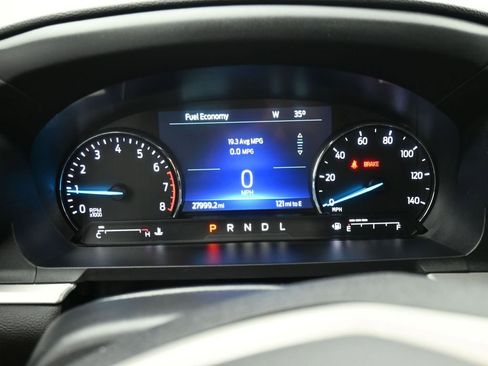 Used 2022 Ford Explorer XLT w/ Equipment Group 202A image 20