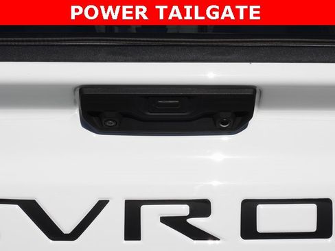 Used 2024 Chevrolet Silverado 1500 ZR2 w/ Technology Package image 4