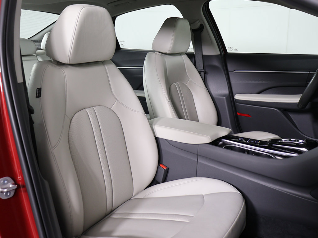 Certified 2023 Hyundai Sonata Limited FWD image 32