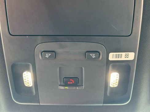 Used 2025 Toyota Camry SE FWD image 23