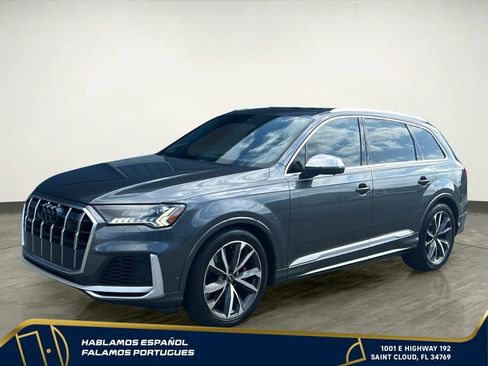 Used 2022 Audi SQ7 Prestige AWD/4WD image 2