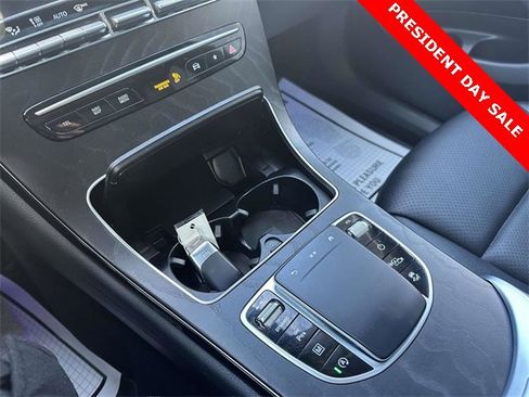 Certified 2022 Mercedes-Benz GLC 300 4MATIC image 32