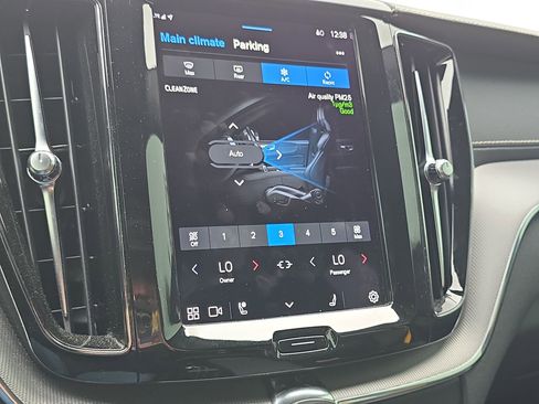 Used 2022 Volvo XC60 T8 Polestar w/ Protection Package Premier image 18