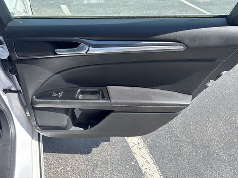 Used 2013 Ford Fusion Titanium FWD image 32