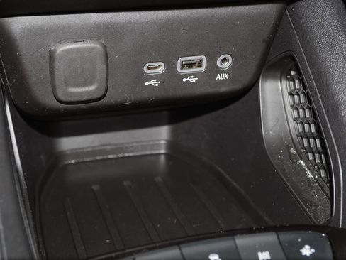 Certified 2023 Chevrolet TrailBlazer ACTIV w/ Convenience Package image 17