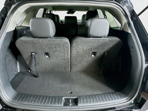 Used 2024 Kia Sorento S image 30