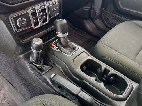 Used 2020 Jeep Wrangler Unlimited Sport S AWD/4WD image 5