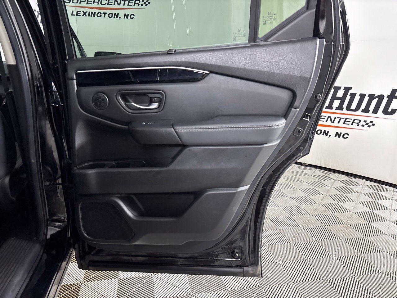 Used 2024 Honda Pilot Touring image 28