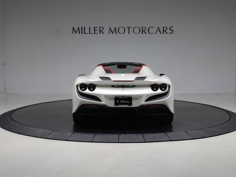 Certified 2023 Ferrari F8 Tributo image 7