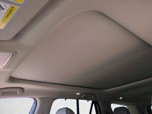 Used 2023 Honda Pilot Elite image 24