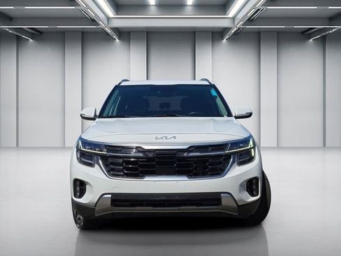Certified 2024 Kia Seltos SX AWD/4WD image 2