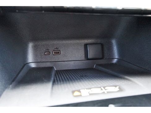 Used 2025 Chevrolet Traverse High Country w/ LPO, Floor Liner Package FWD image 30