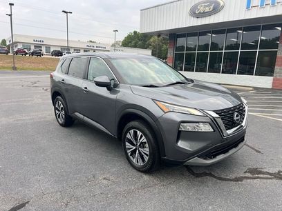 Used 2022 Nissan Rogue SV