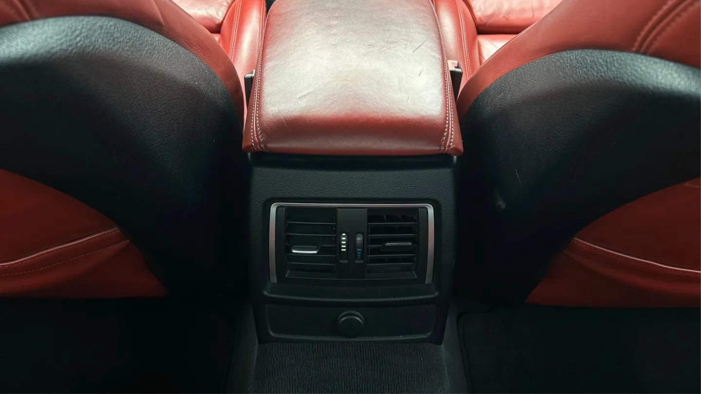 Used 2016 BMW M4 Convertible RWD image 40