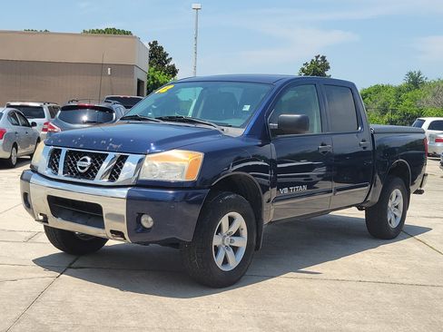 Used 2012 Nissan Titan SV w/ SV Value Truck Pkg AWD/4WD image 2