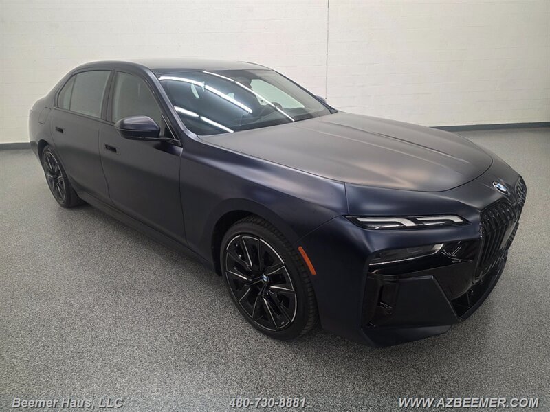 Used 2024 BMW i7 xDrive60 w/ M Sport Package RWD image 12