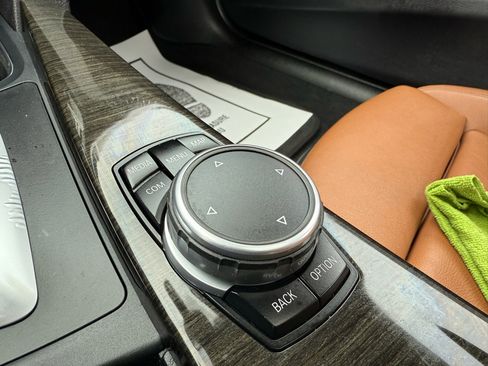 Used 2017 BMW 330i xDrive Sedan image 21