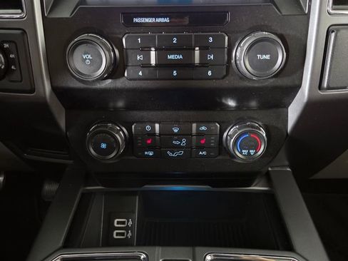 Used 2019 Ford F150 XLT w/ Equipment Group 302A Luxury image 24