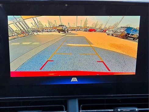 New 2026 Chevrolet Trax LT image 18