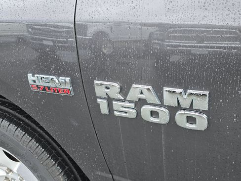 Used 2017 RAM 1500 Express image 9