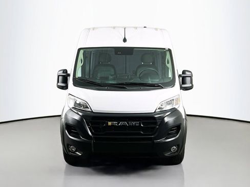 Used 2025 RAM ProMaster 2500 w/ Convenience Group FWD image 2