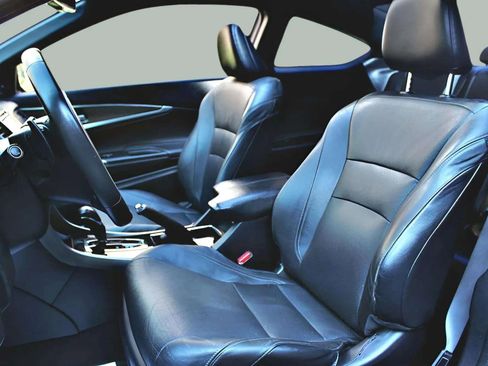 Used 2017 Honda Accord EX-L image 30