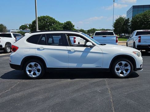Used 2015 BMW X1 sDrive28i RWD image 18