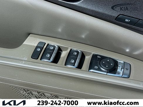 New 2026 Kia Carnival EX image 22