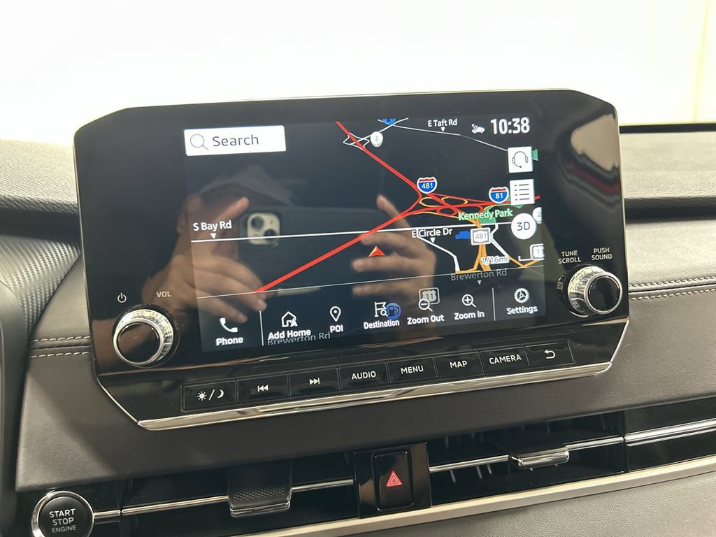 Used 2024 Mitsubishi Outlander SEL AWD/4WD image 16