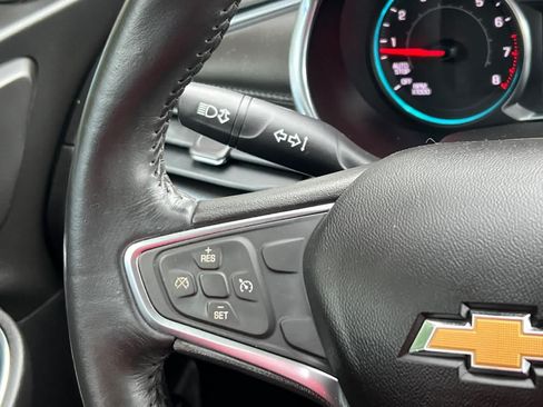 Certified 2018 Chevrolet Malibu LT w/ Leather Package FWD image 19
