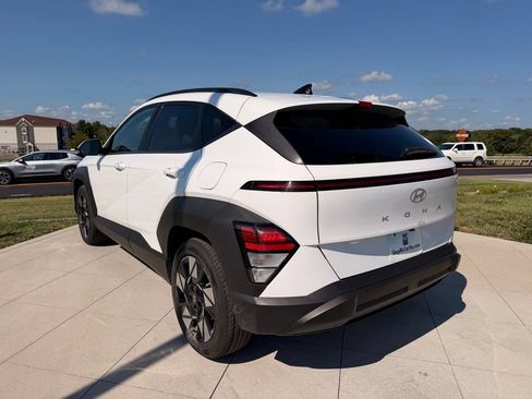 Used 2024 Hyundai Kona SEL FWD image 7