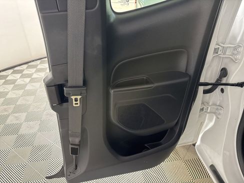 Used 2022 Chevrolet Colorado LT w/ Fleet Safety Package image 23