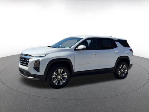 Used 2025 Chevrolet Equinox LT FWD image 8