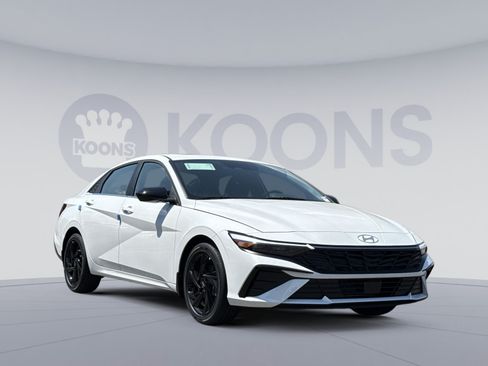 New 2026 Hyundai Elantra SEL Sport Premium FWD image 10