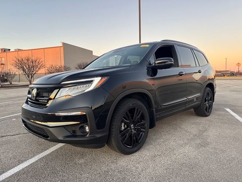 Used 2021 Honda Pilot Black Edition image 2