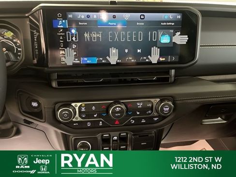 New 2026 Jeep Wrangler Unlimited Sahara AWD/4WD image 30